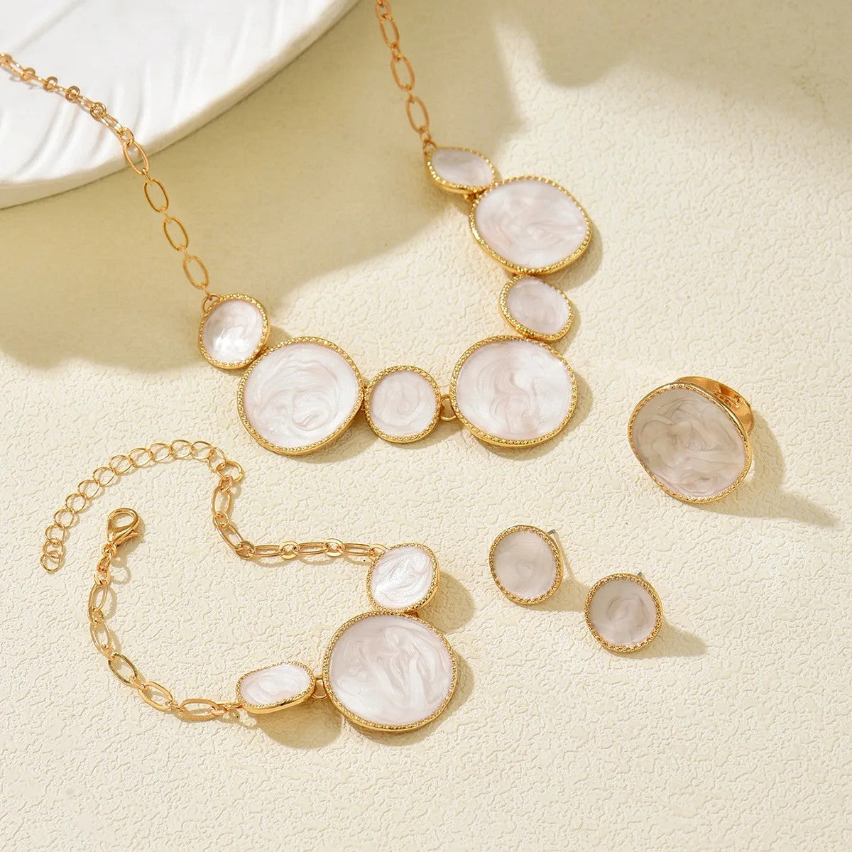 White Stone Disc Jewelry Set