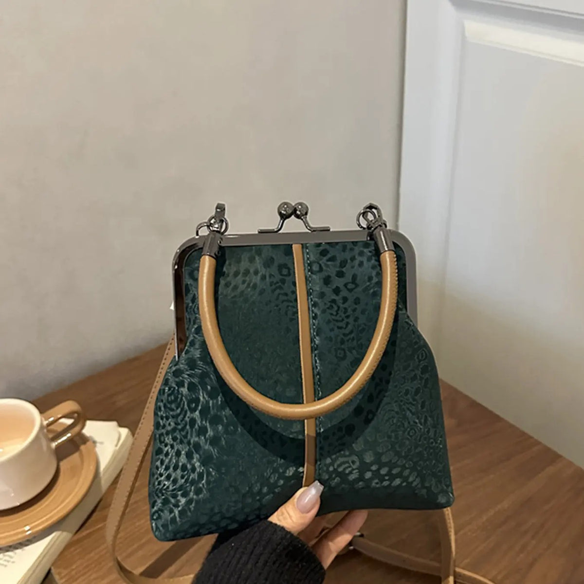 Leopard Print Kiss Clasp Bag