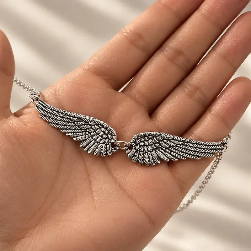 Textured Spread Wing Necklace