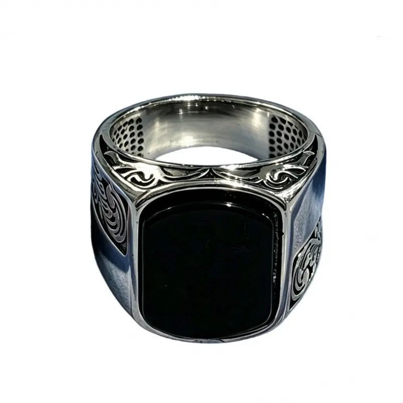 Black Stone Scrollwork Ring