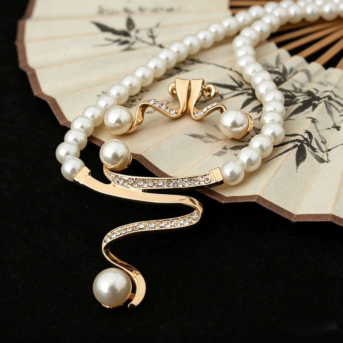 Serpentine Pearl Pendant Necklace & Earring Set