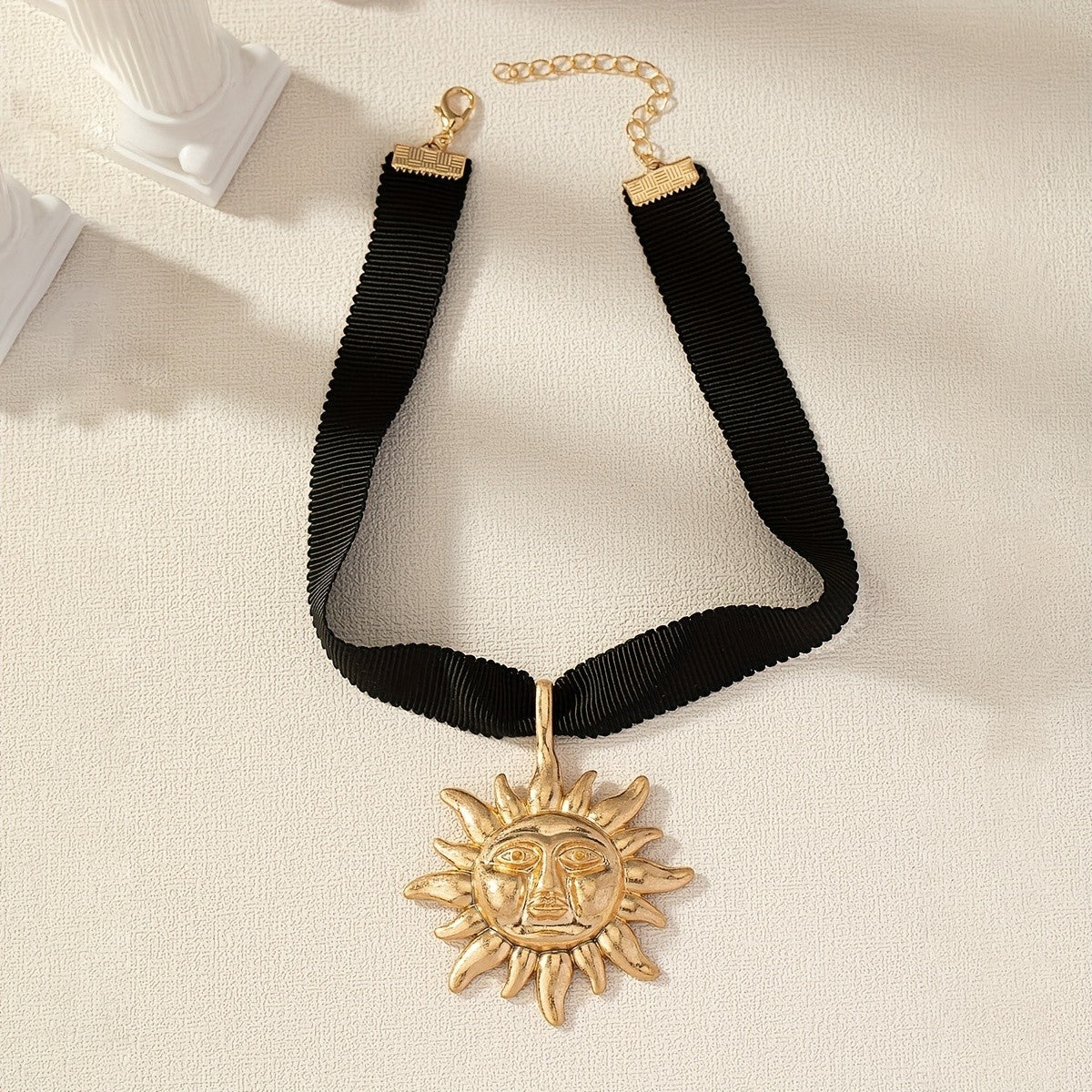 Sun Face Velvet Choker Necklace