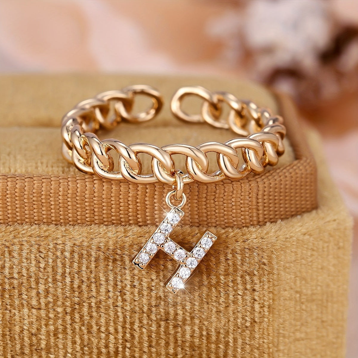 Crystal Initial Chain Ring