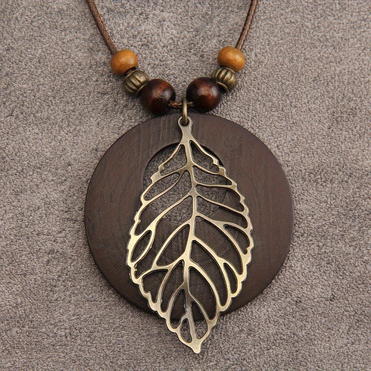 Hollow Leaf Disc Pendant Necklace