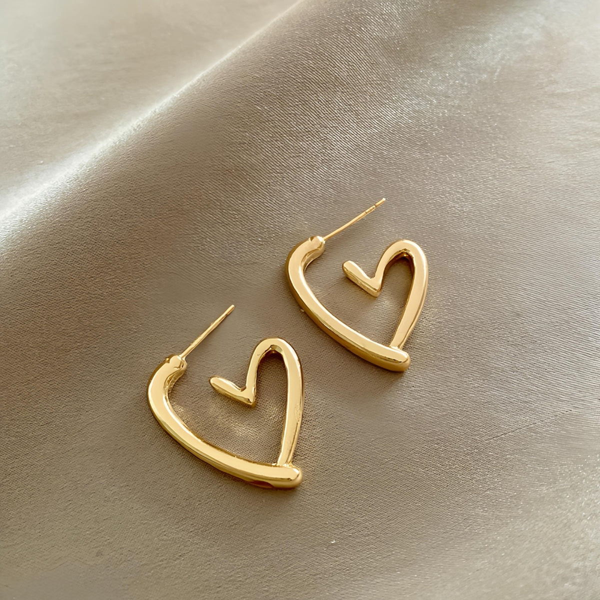 Curved Heart Outline Earrings