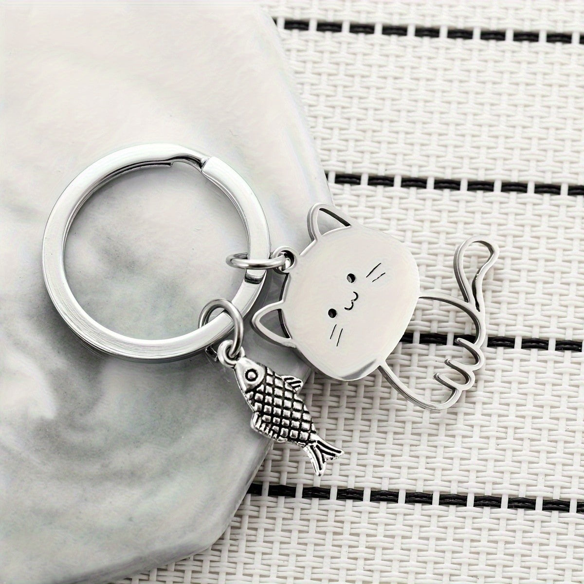 Smiling Cat & Fish Keychain