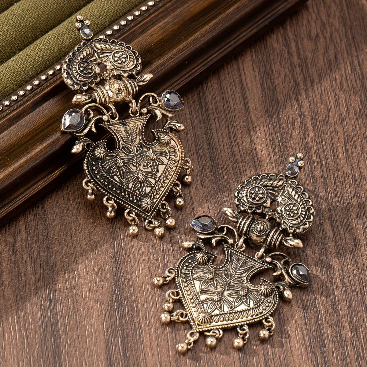Vintage Floral Heart Drop Earrings