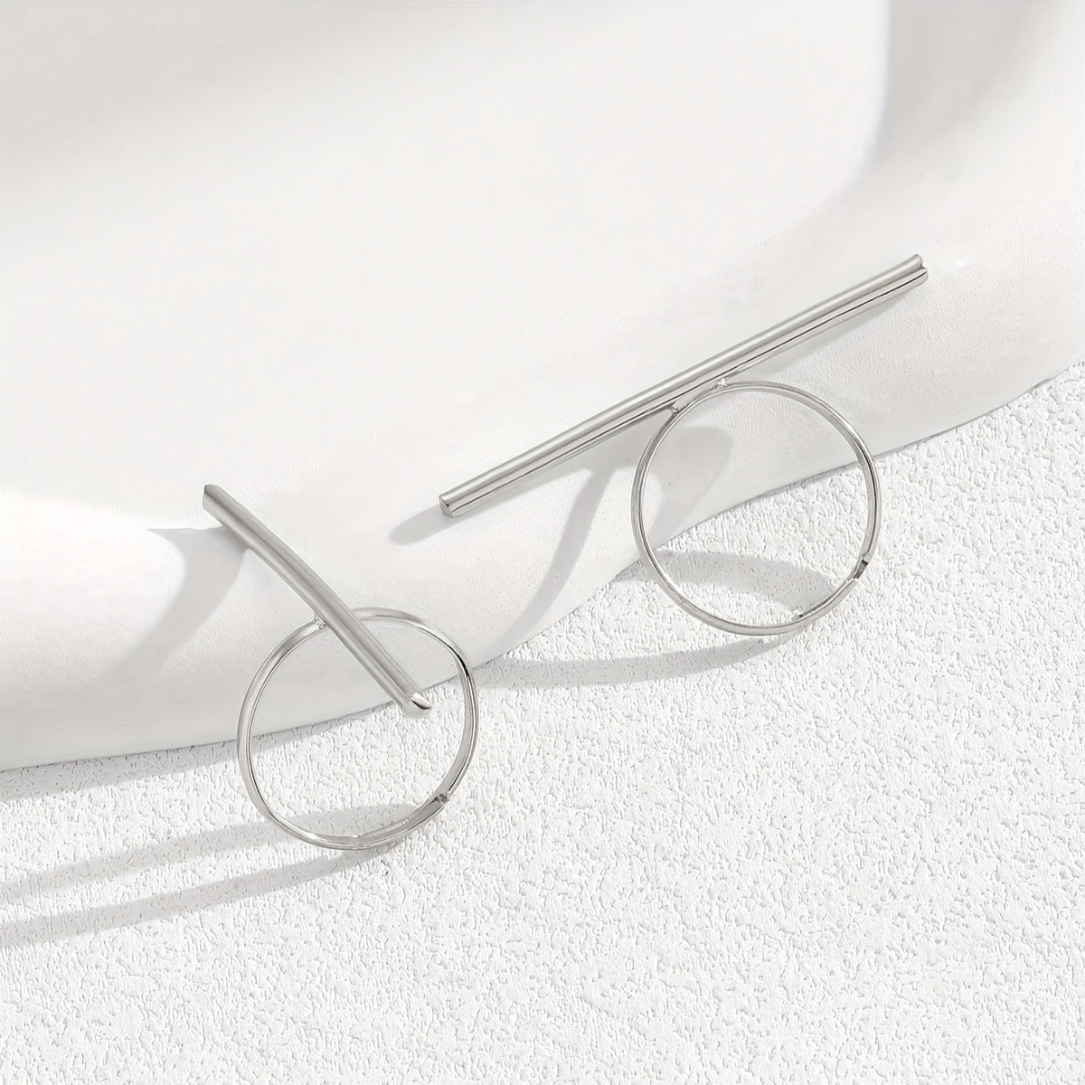Geometric Cross Bar Ring Set