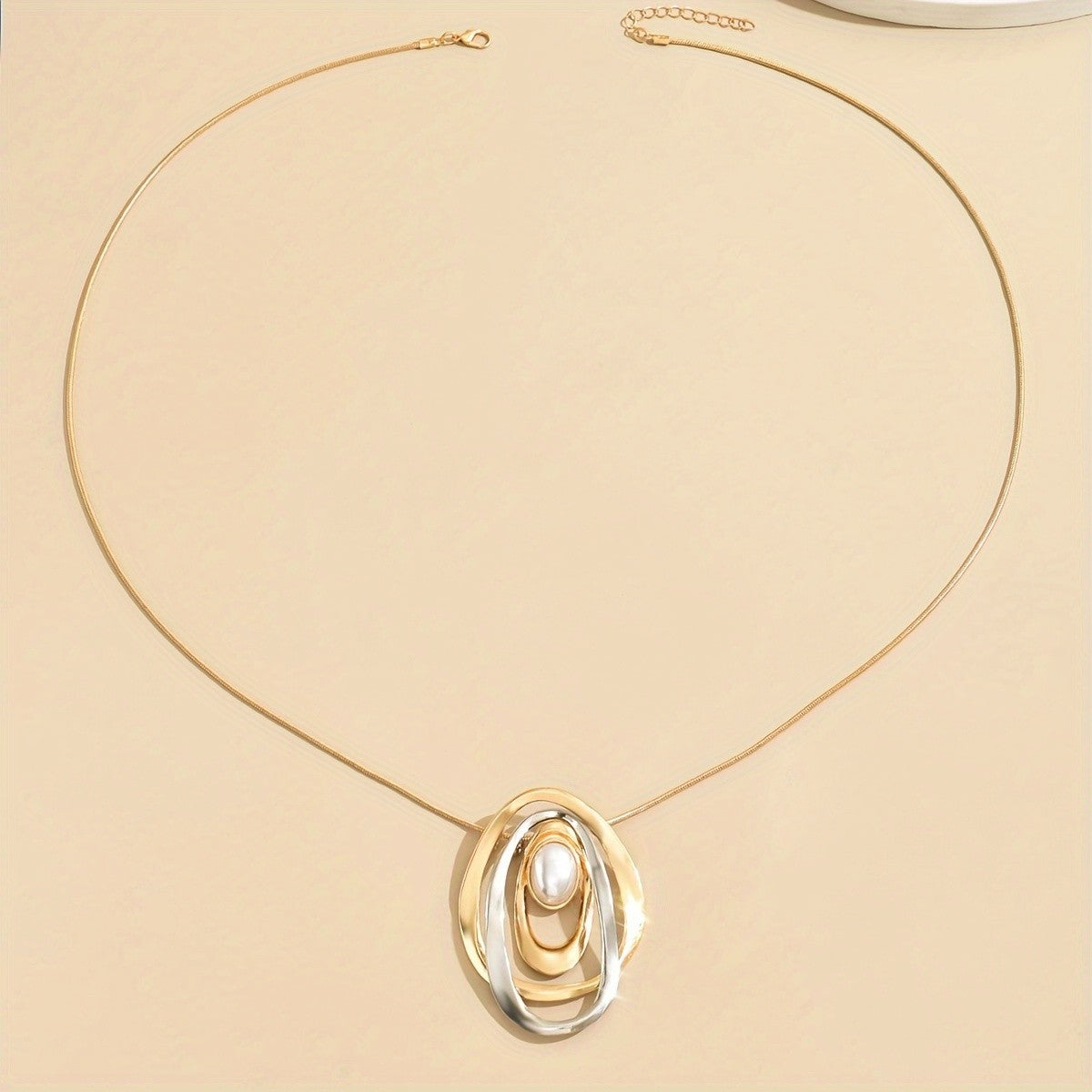Layered Oval Pearl Pendant Necklace