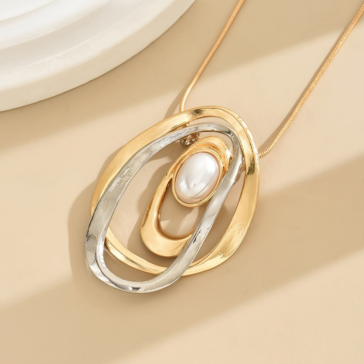 Layered Oval Pearl Pendant Necklace