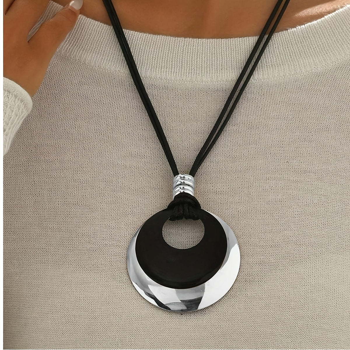 Hollow Disc Cord Necklace