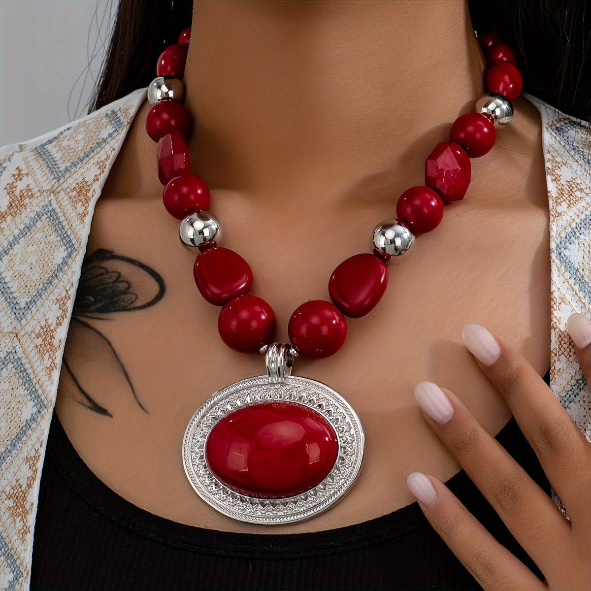 Red Bead Oval Pendant Necklace