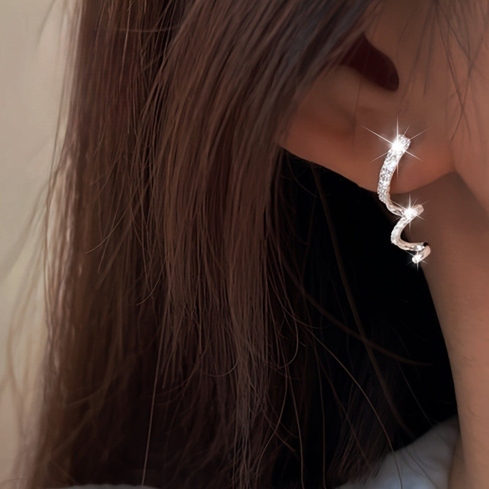 Twisted Star Dangle Earrings