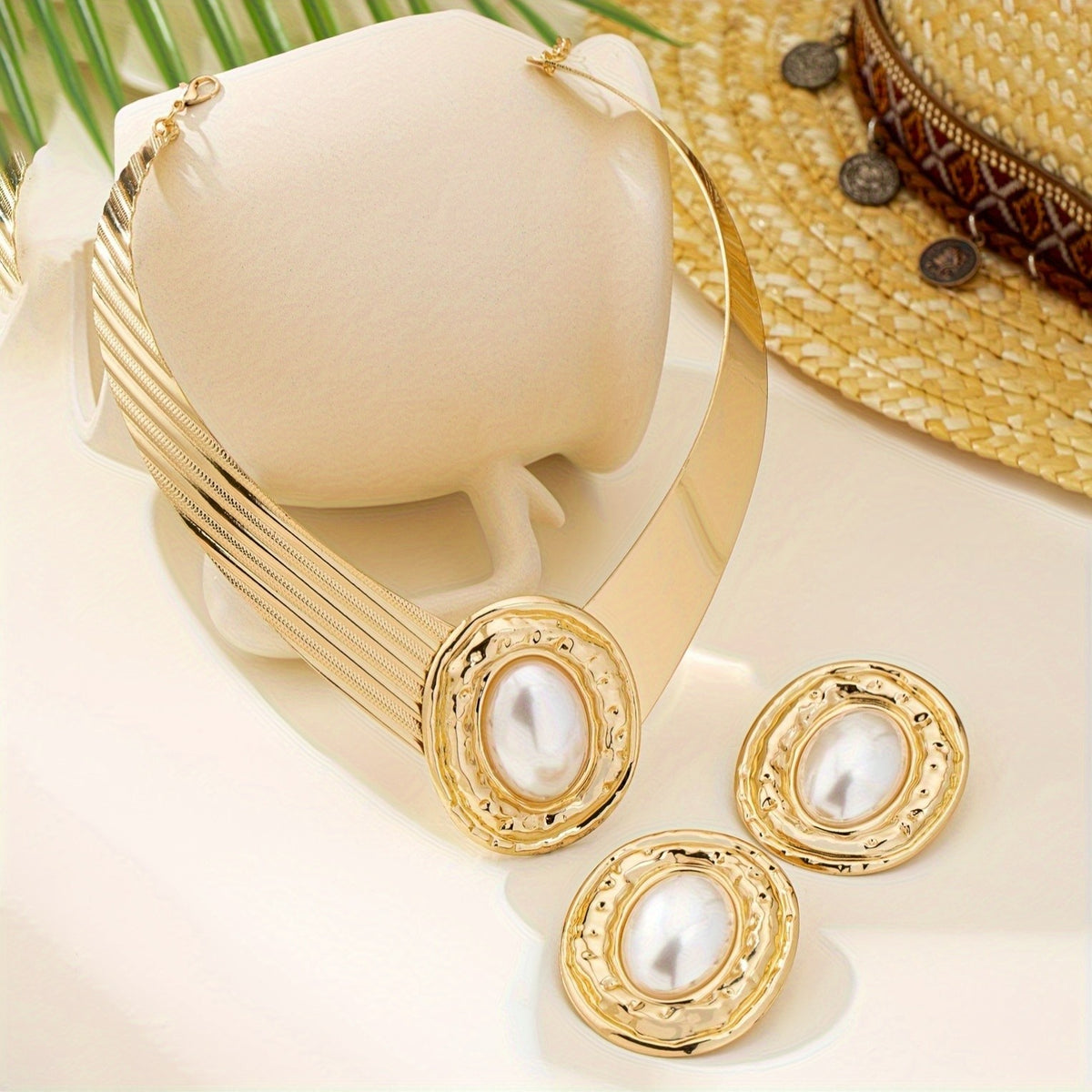 Pearl Oval Collar Necklace & Earring Set