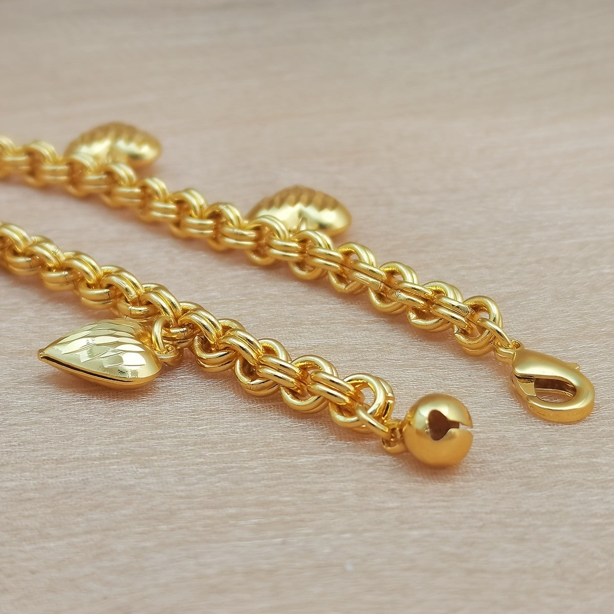 Leaf Motif Link Bracelet