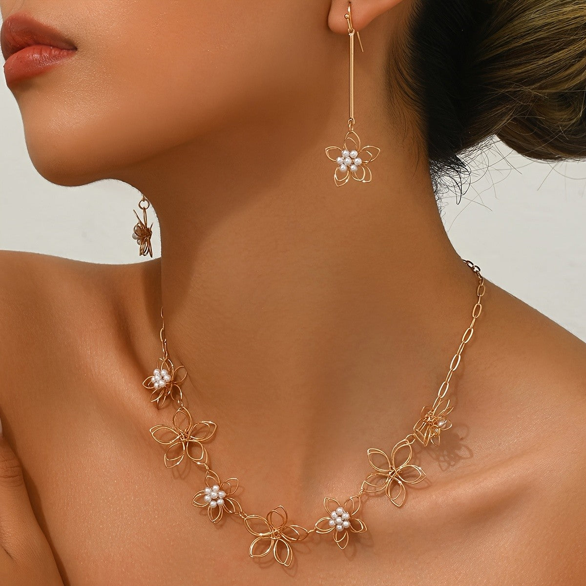 Pearl Floral Necklace & Earring Set