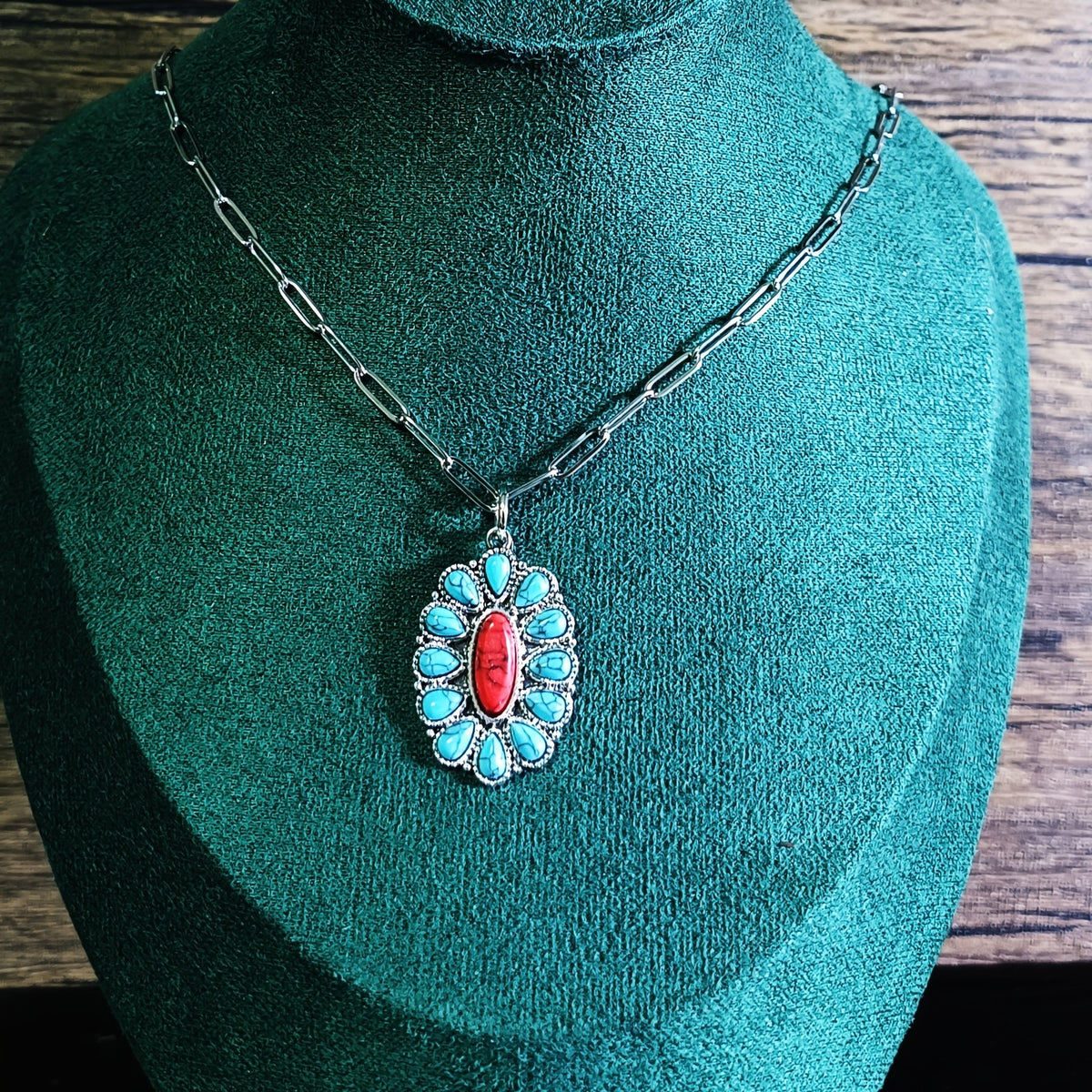 Red & Turquoise Oval Pendant Necklace