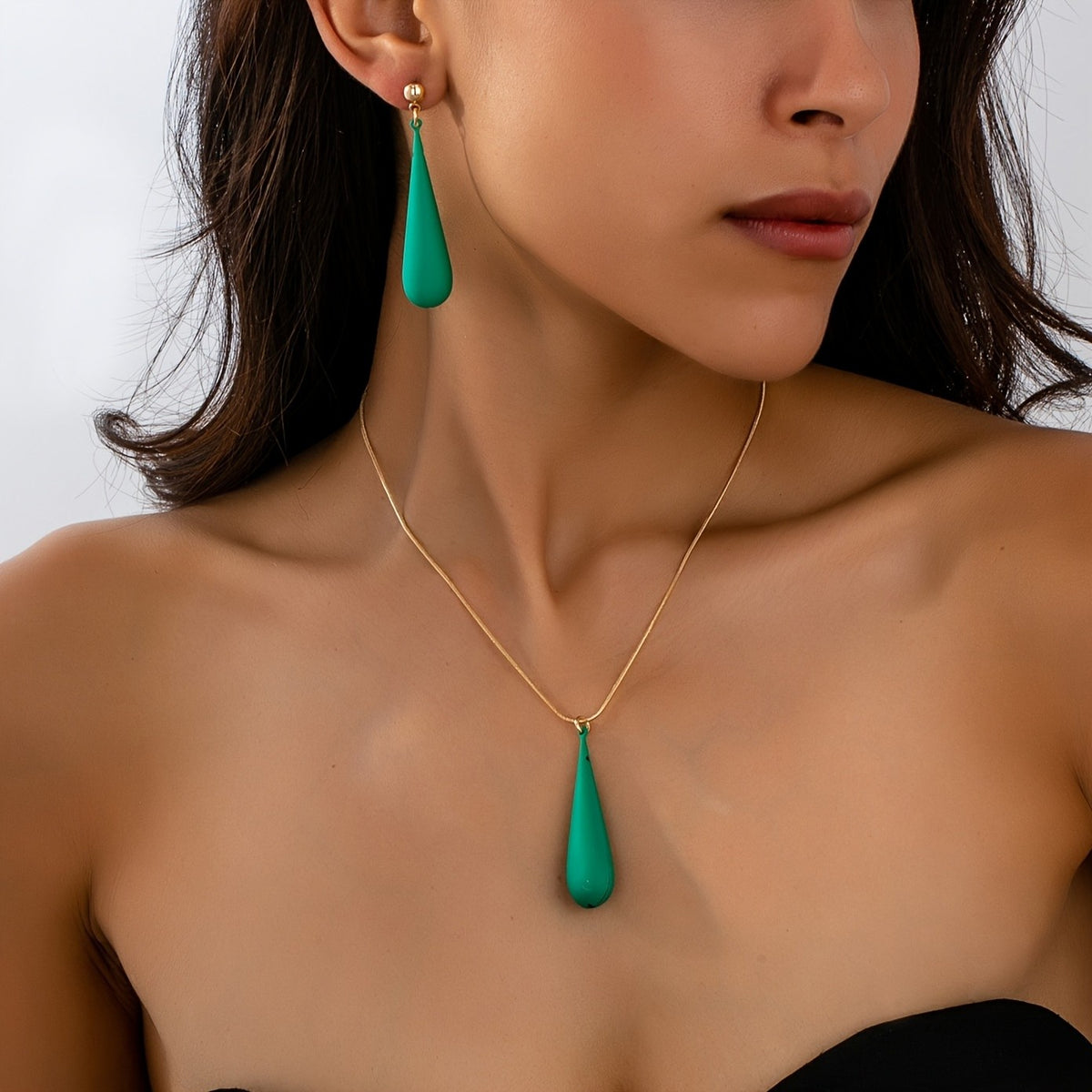 Red Teardrop Necklace & Earring Set