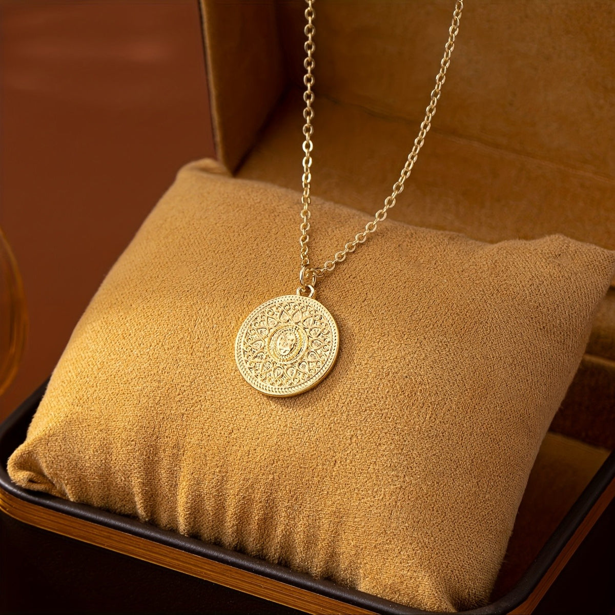 Ornate Round Disc Necklace