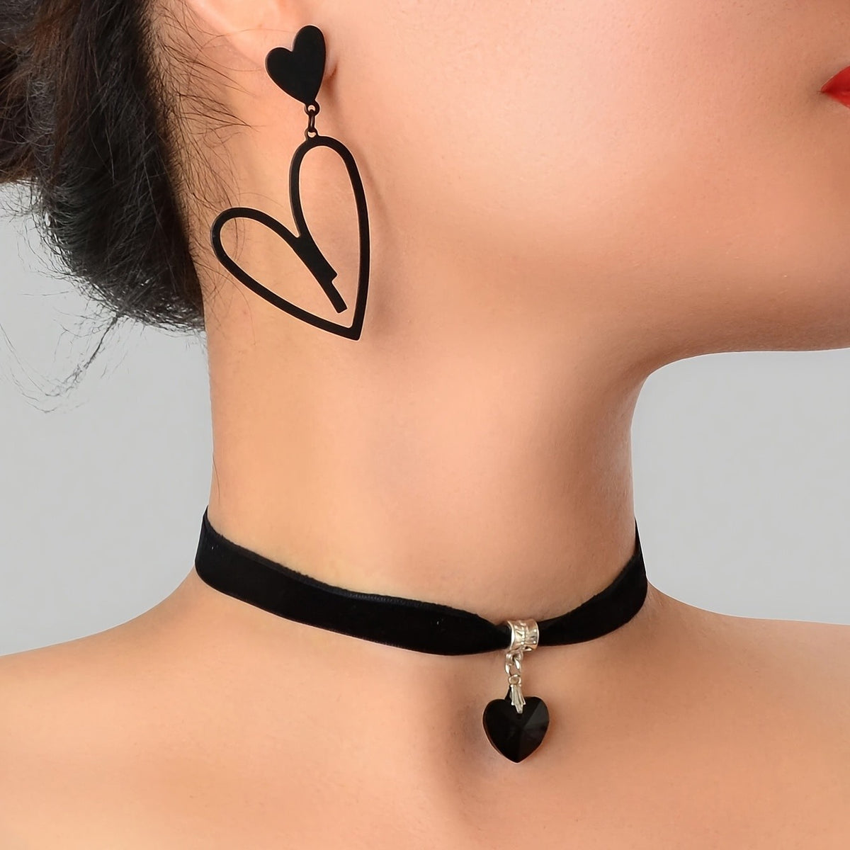 Black Velvet Heart Choker & Earring Set