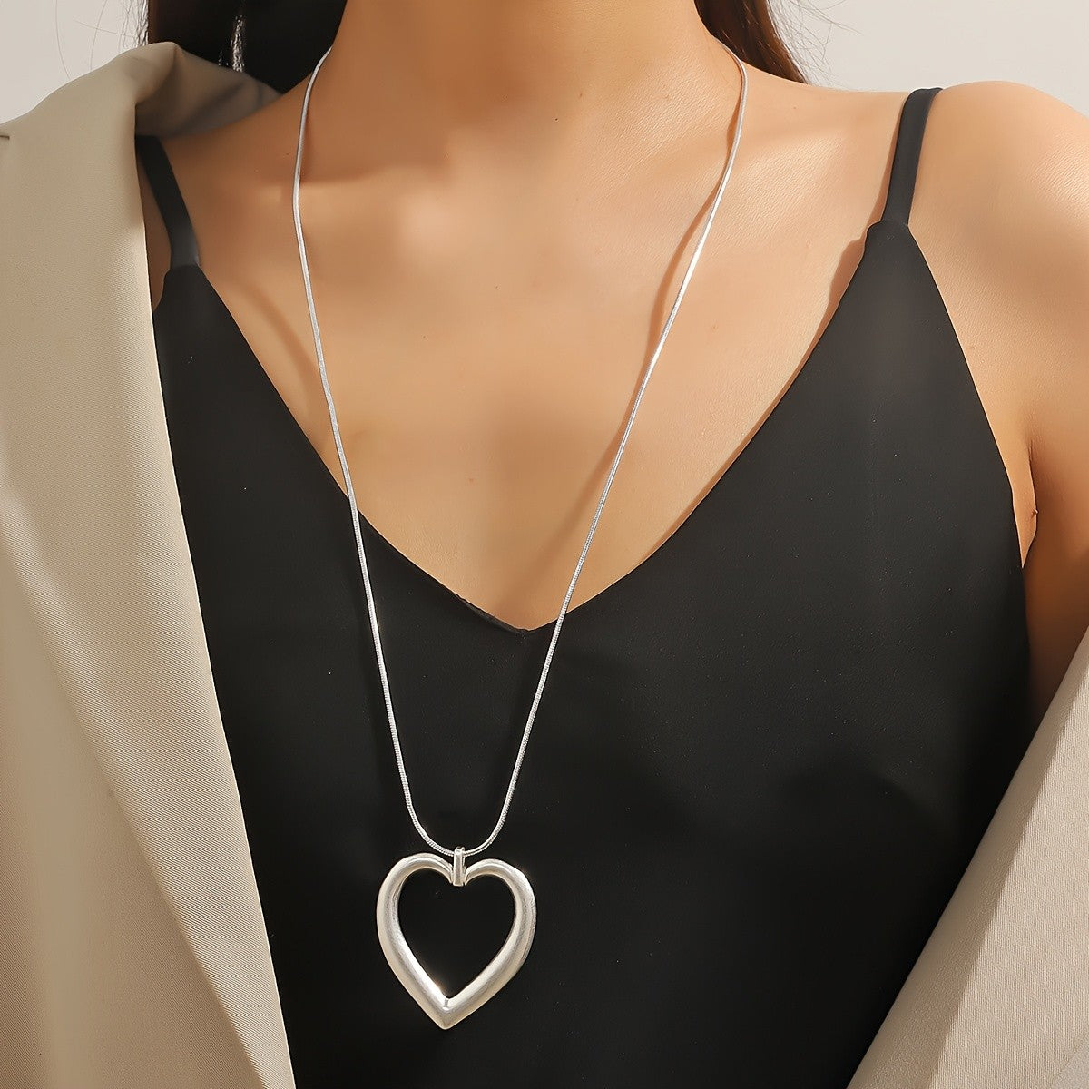 Sculpted Heart Outline Necklace