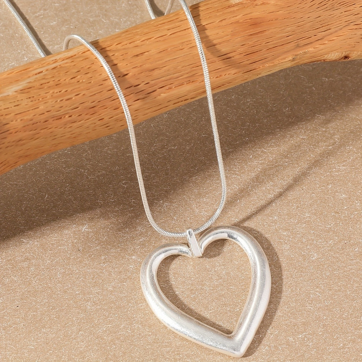 Sculpted Heart Outline Necklace