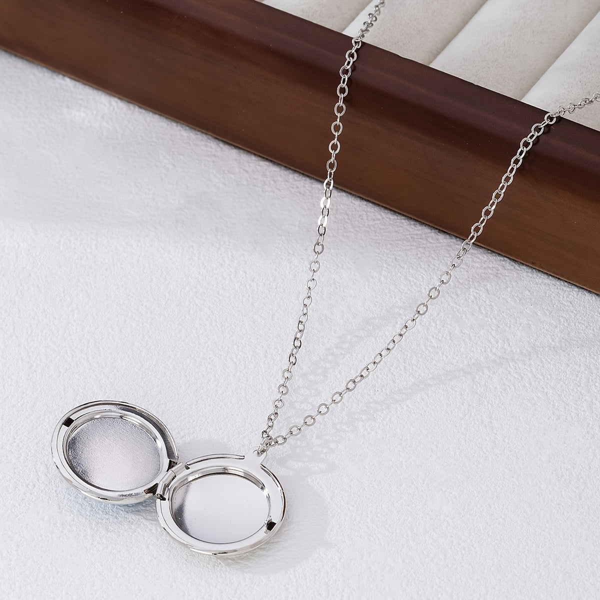 Cat's Eye Round Pendant Necklace