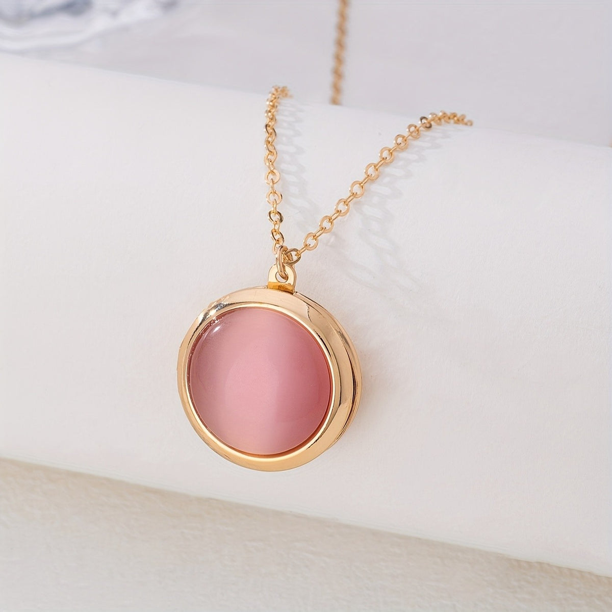 Cat's Eye Round Pendant Necklace