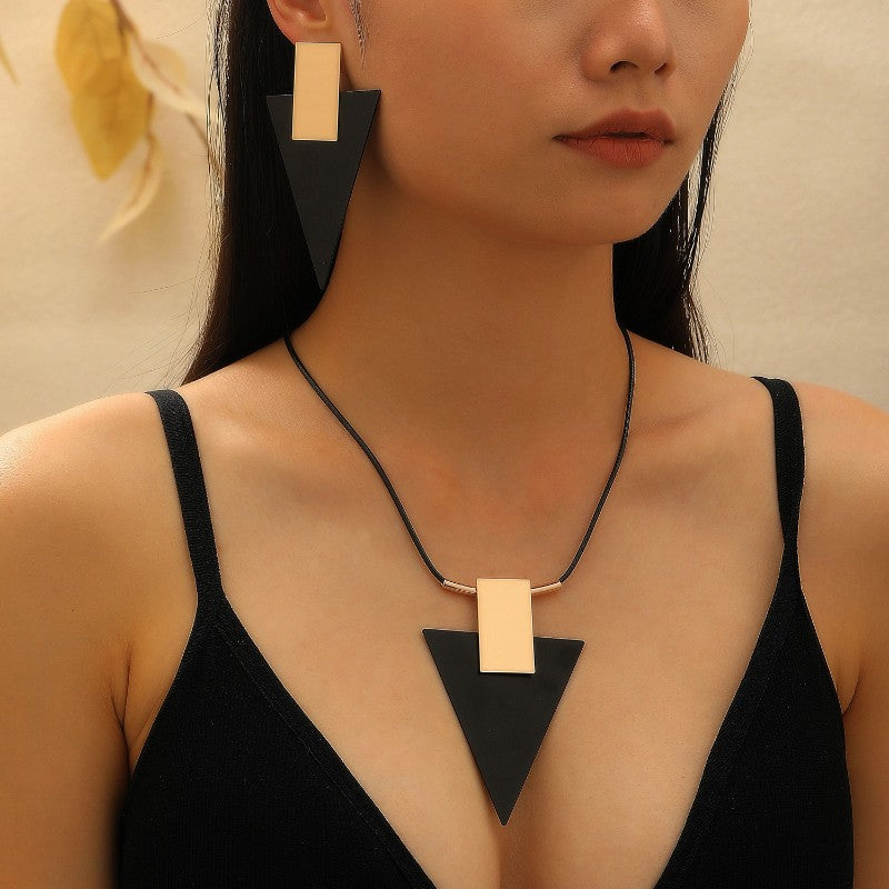Black Triangle & Gold Bar Jewelry Set