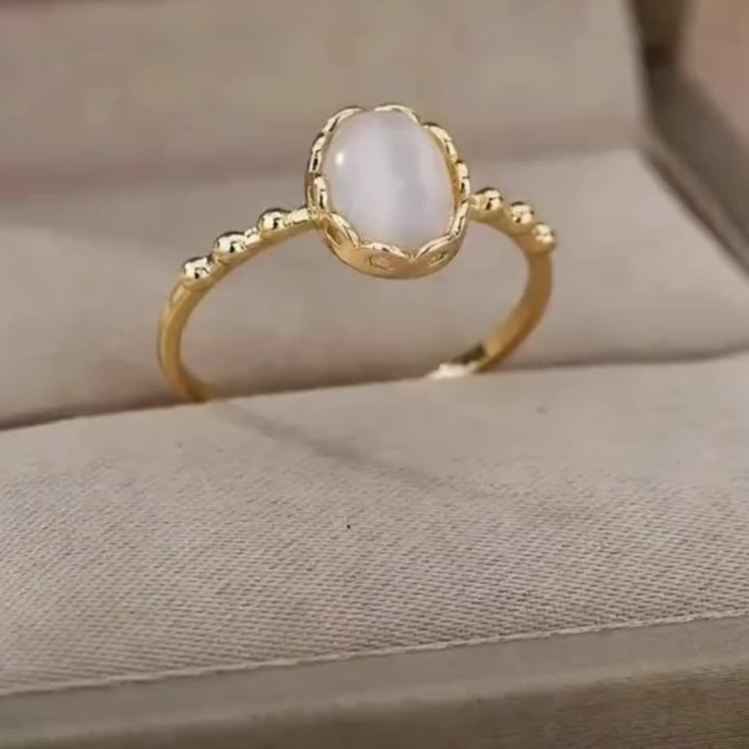Scalloped White Stone Ring