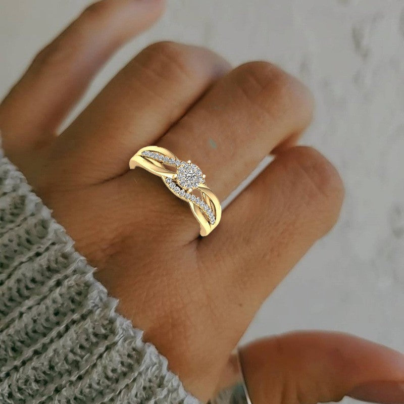 Intertwined Crystal Halo Ring