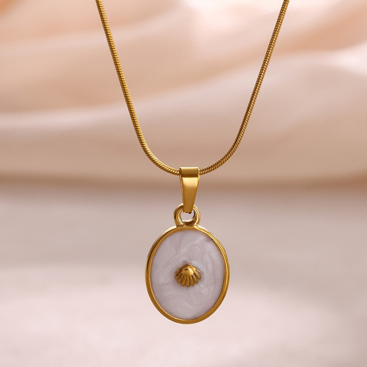 White Shell Oval Pendant Necklace