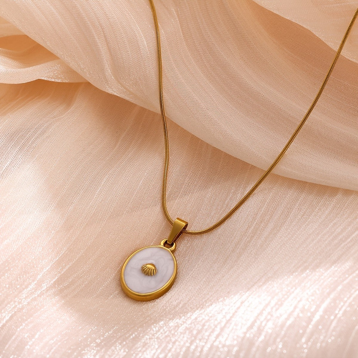 White Shell Oval Pendant Necklace