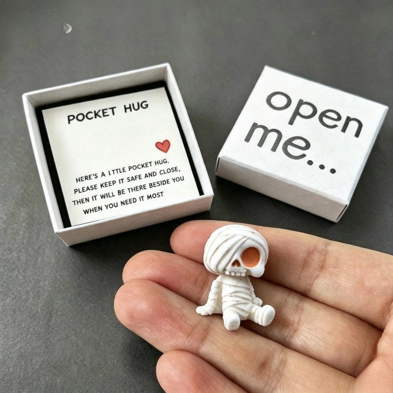 Pocket Hug Pumpkin Skeleton