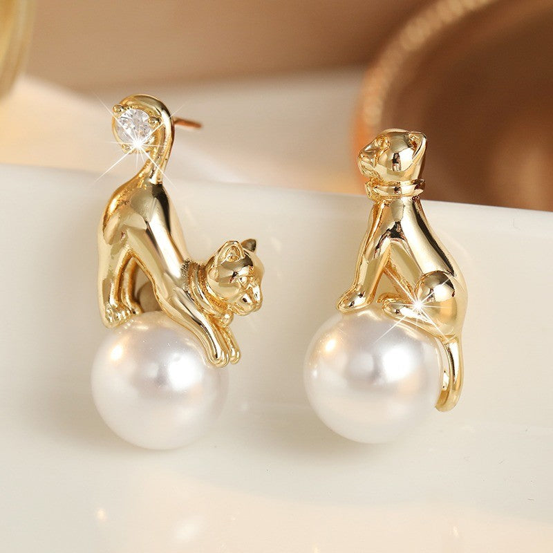 Cat Pearl Stud Earrings