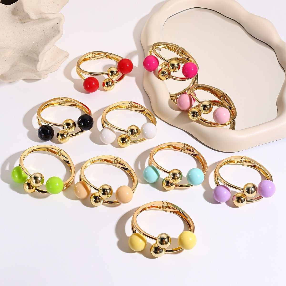 Colorful Resin Ball Hinged Bracelet