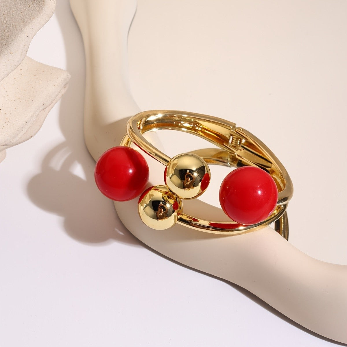 Colorful Resin Ball Hinged Bracelet