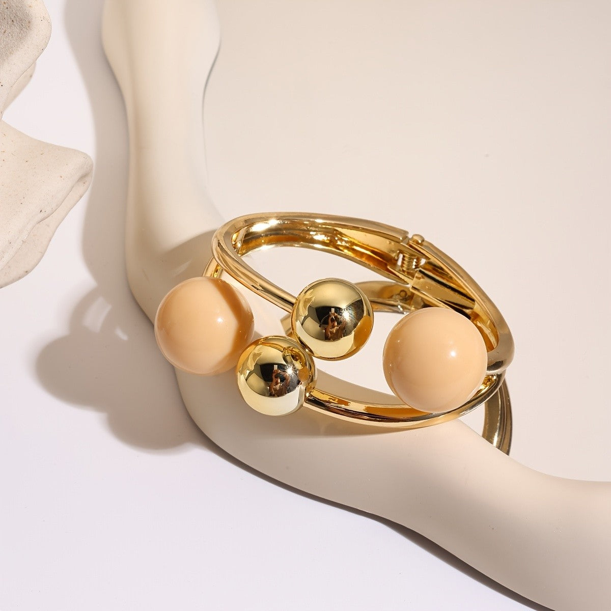 Colorful Resin Ball Hinged Bracelet