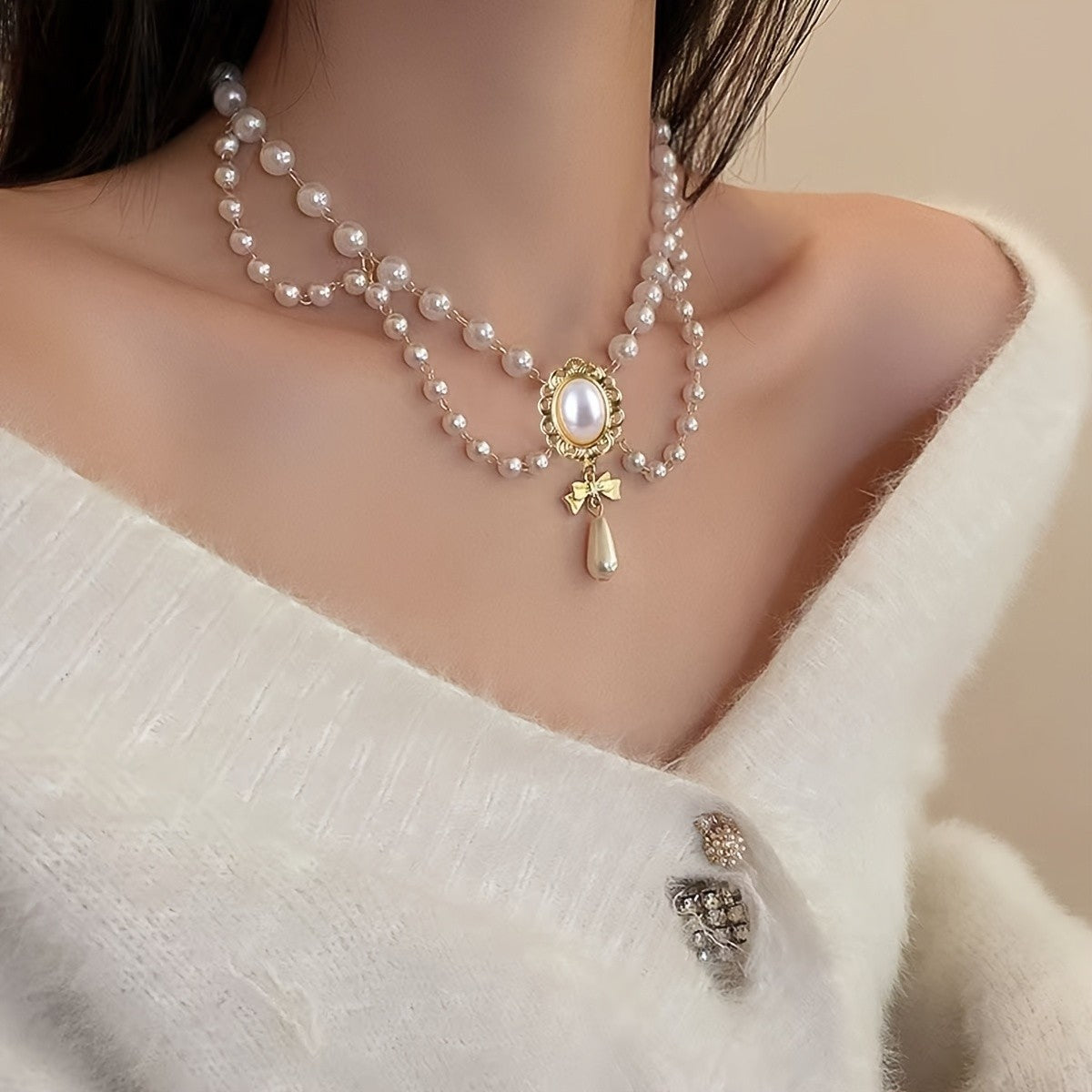 Pearl Cameo Teardrop Necklace