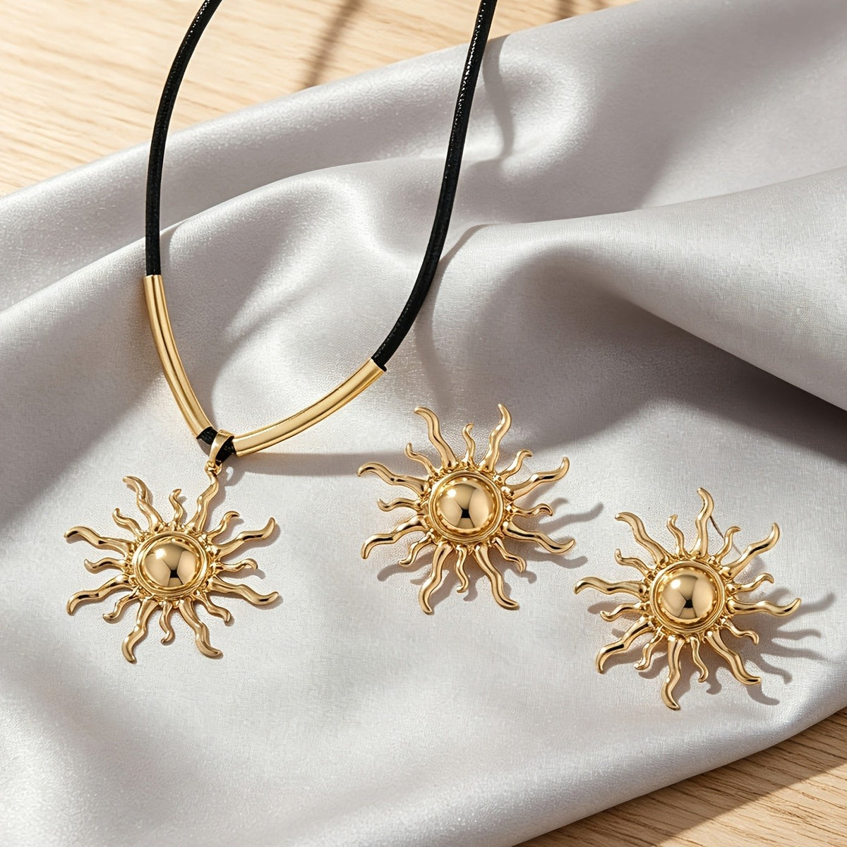 Sun Ray Necklace & Earring Set