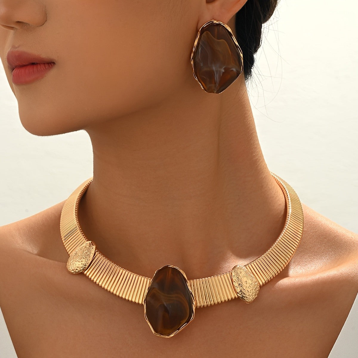 Ribbed Choker & Amber Stone Earring Set