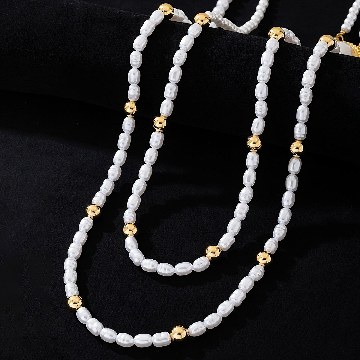Oval Pearl & Bead Y-Necklace