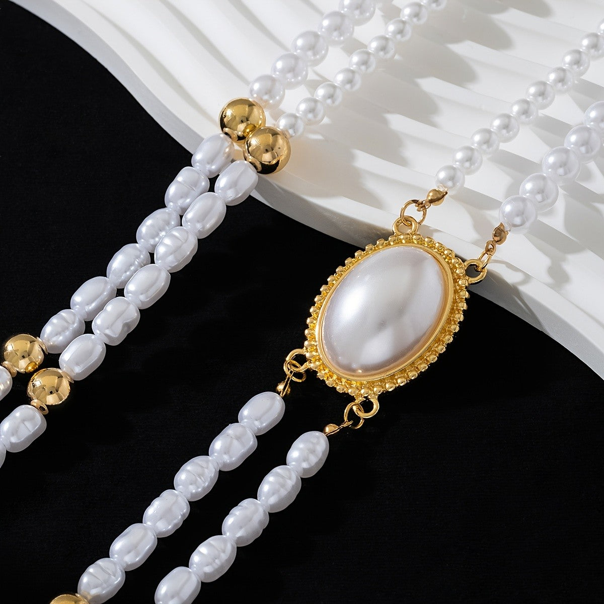 Oval Pearl & Bead Y-Necklace