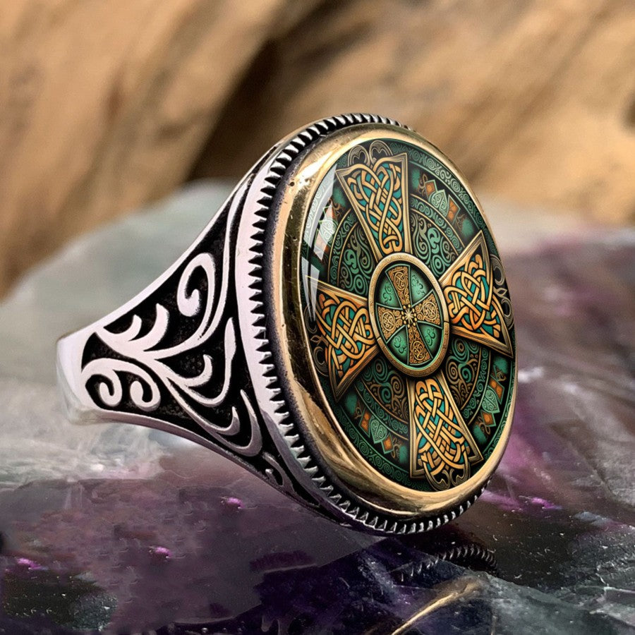 Green Celtic Cross Oval Ring