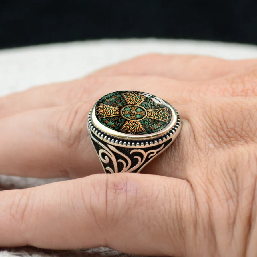 Green Celtic Cross Oval Ring