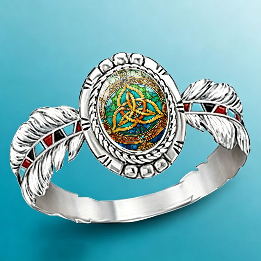 Triquetra Feather Oval Ring