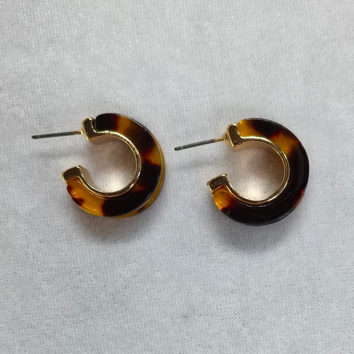 Marbled C-Shape Earrings