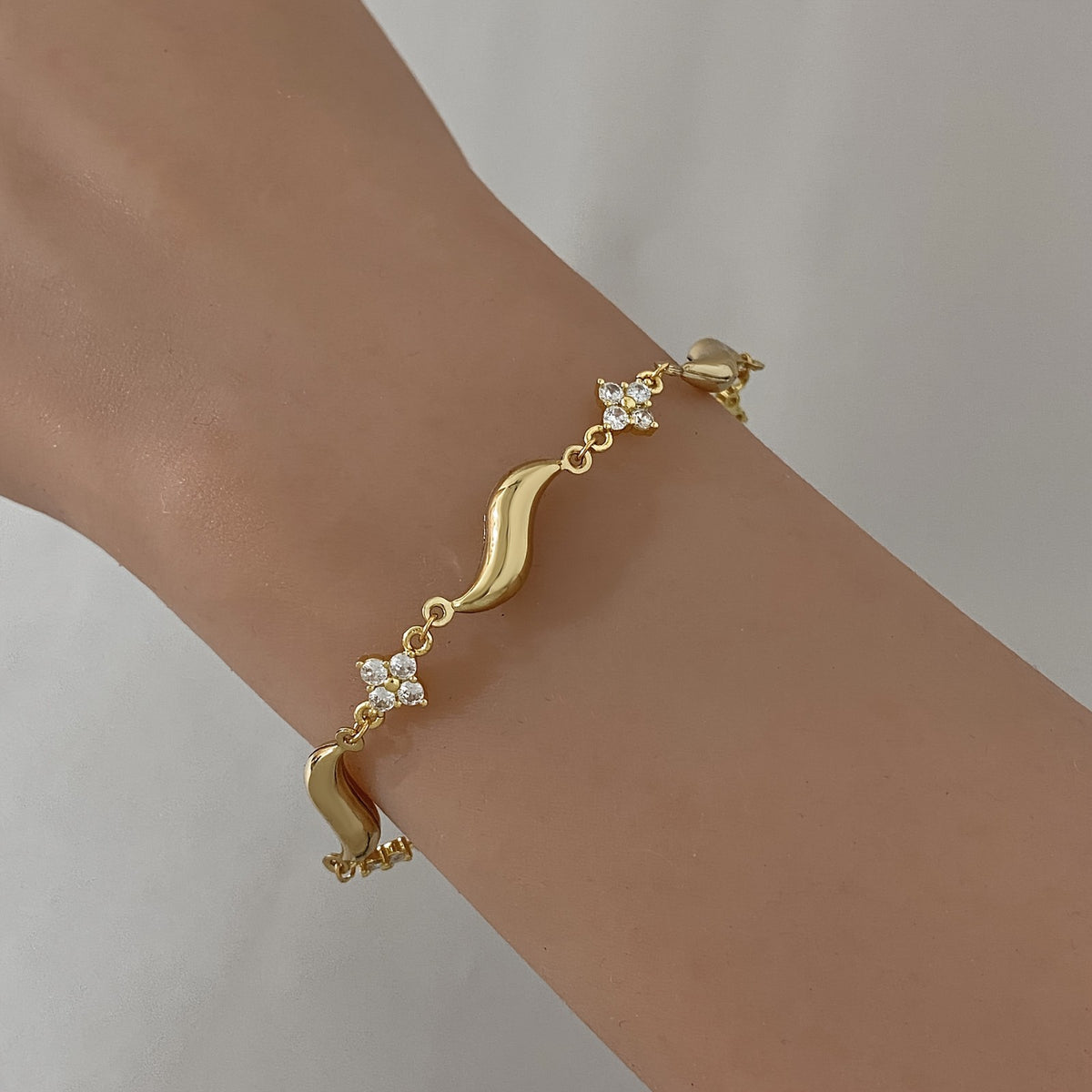 Crystal Flower Wave Bracelet