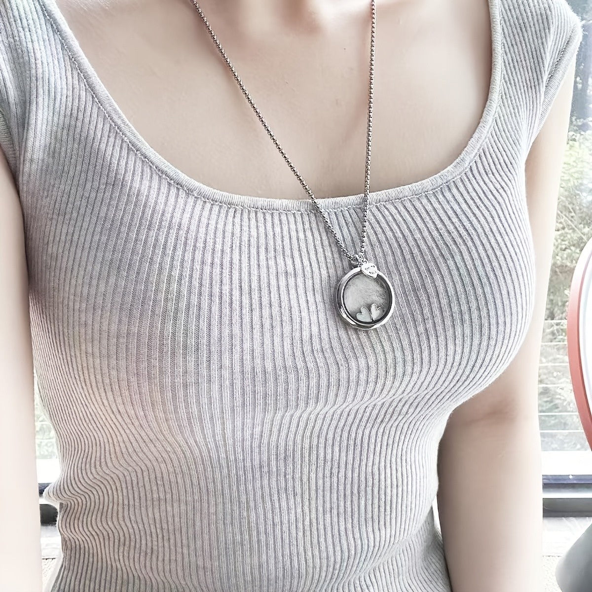 Round Keepsake Locket Necklace