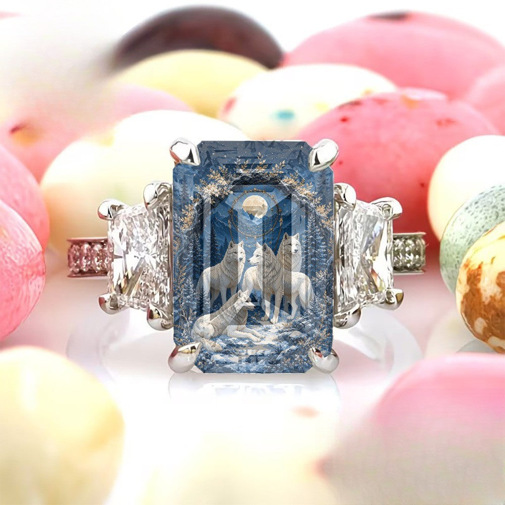 Winter Wolf Square Ring